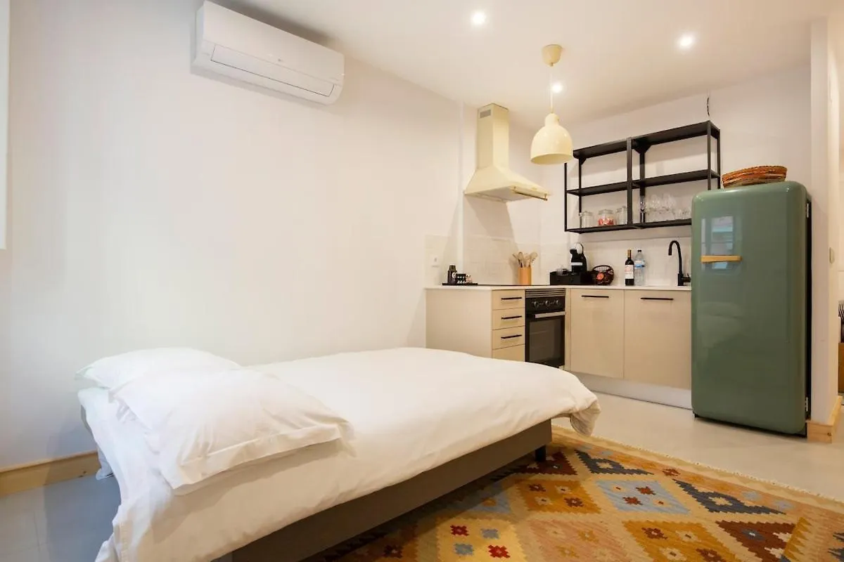 Graca Olival I - City Centre Wifi Lisbon Apartment